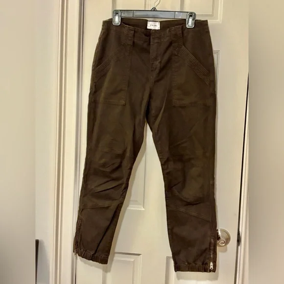 Frame Trapunto Stitch Zip Cuff Moto Pants - Picture 5 of 13
